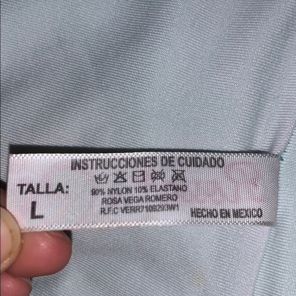“Rossa” Aqua athletic shorts/ tights Size L - Picture 6 of 6